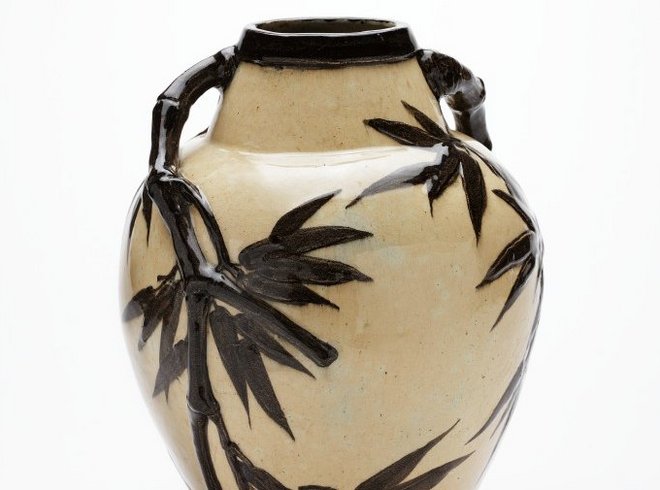 Edmond Lachenal: vase "bamboo", 1898. Photo: Christoph Sandig