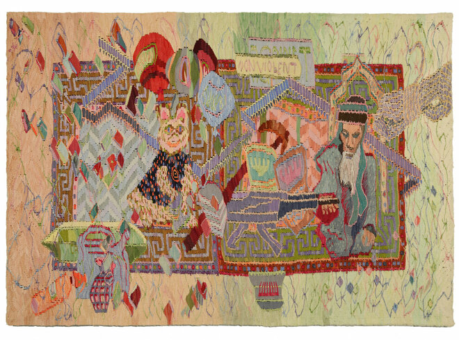 Ein farbenfroher, detailliert gestickter Wandteppich zeigt Figuren und Muster, die an eine historische Szene erinnern